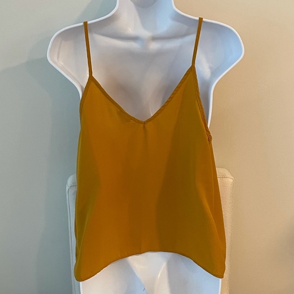 Yellow button Tank Top, Size medium - Picture 4 of 4